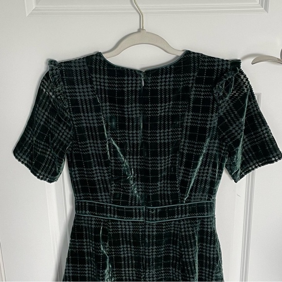 Emily Lovelock Green Plaid Velvet A-line Dress - 29596 - Picture 8 of 15
